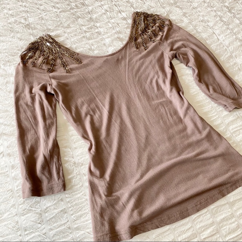 Unique beaded top - Picture 2 of 4